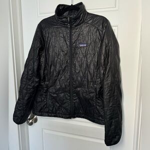 Patagonia Black Quilted Jacket Women’s L Lightweight Insulated Coat